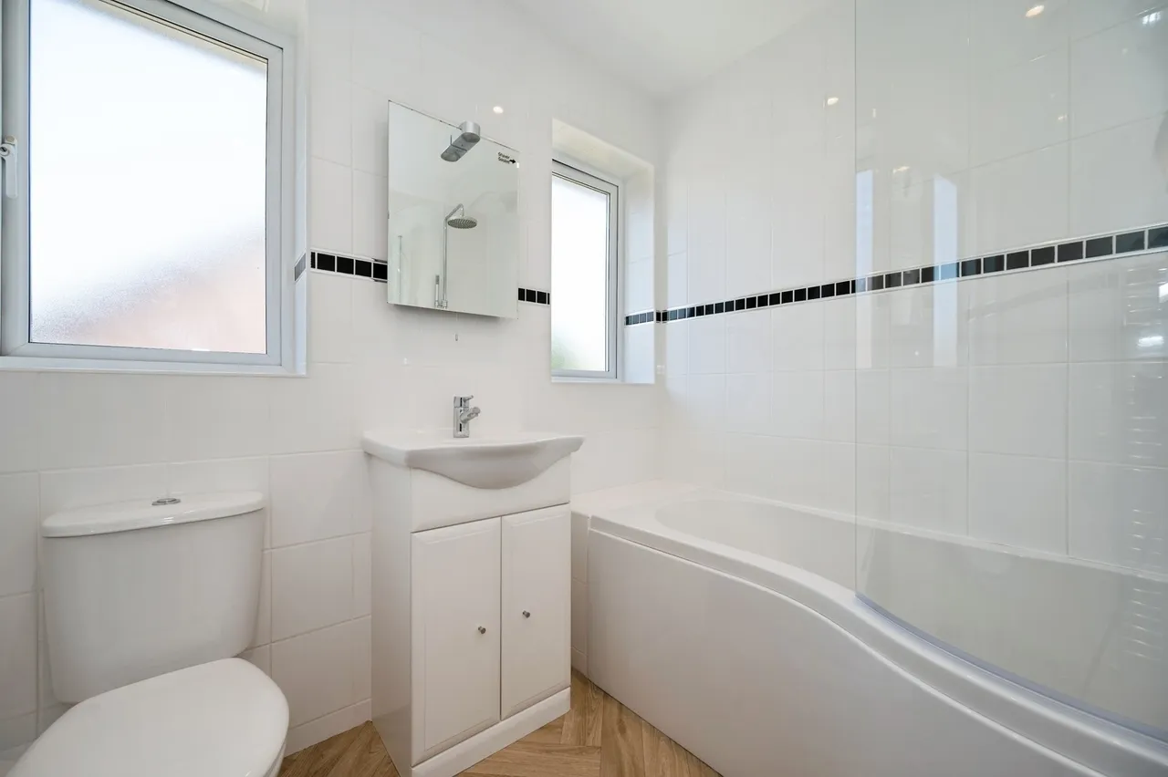 Bembridge Court, Hayling Island, PO11, photo 5
