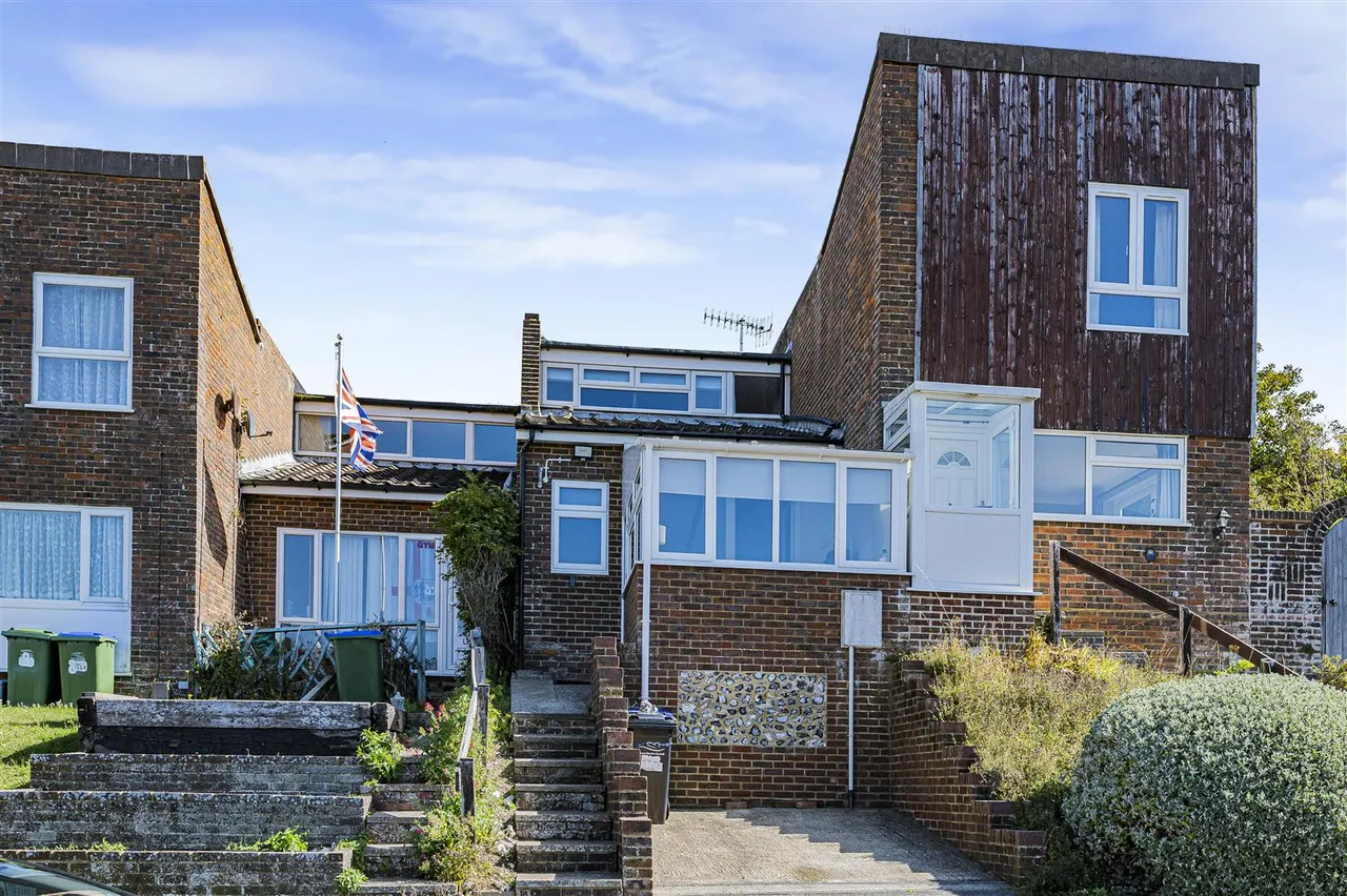 St Leonards Close, Newhaven, photo 28