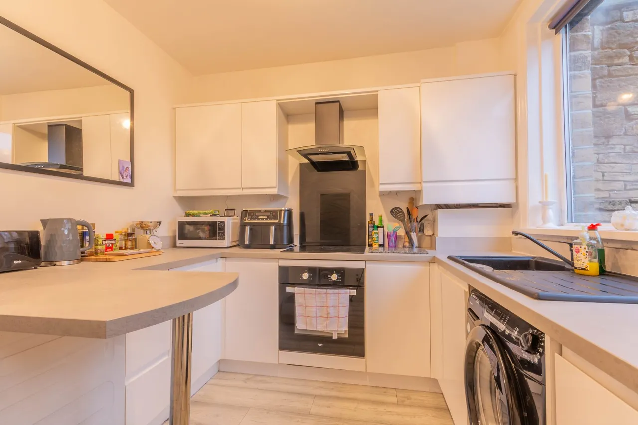 Hillside Road, Bingley, BD16, photo 4