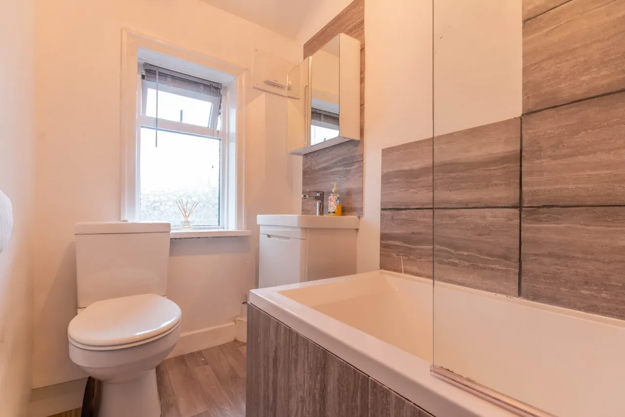Hillside Road, Bingley, BD16, photo 9