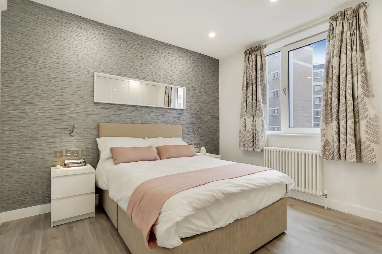 509 Chelsea Cloisters, Sloane Avenue, London, photo 3