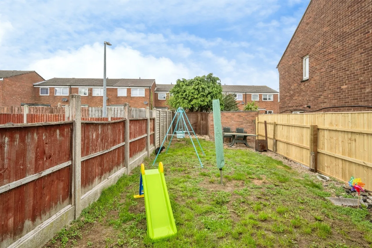 Teanby Drive, Winterton, DN15, photo 13