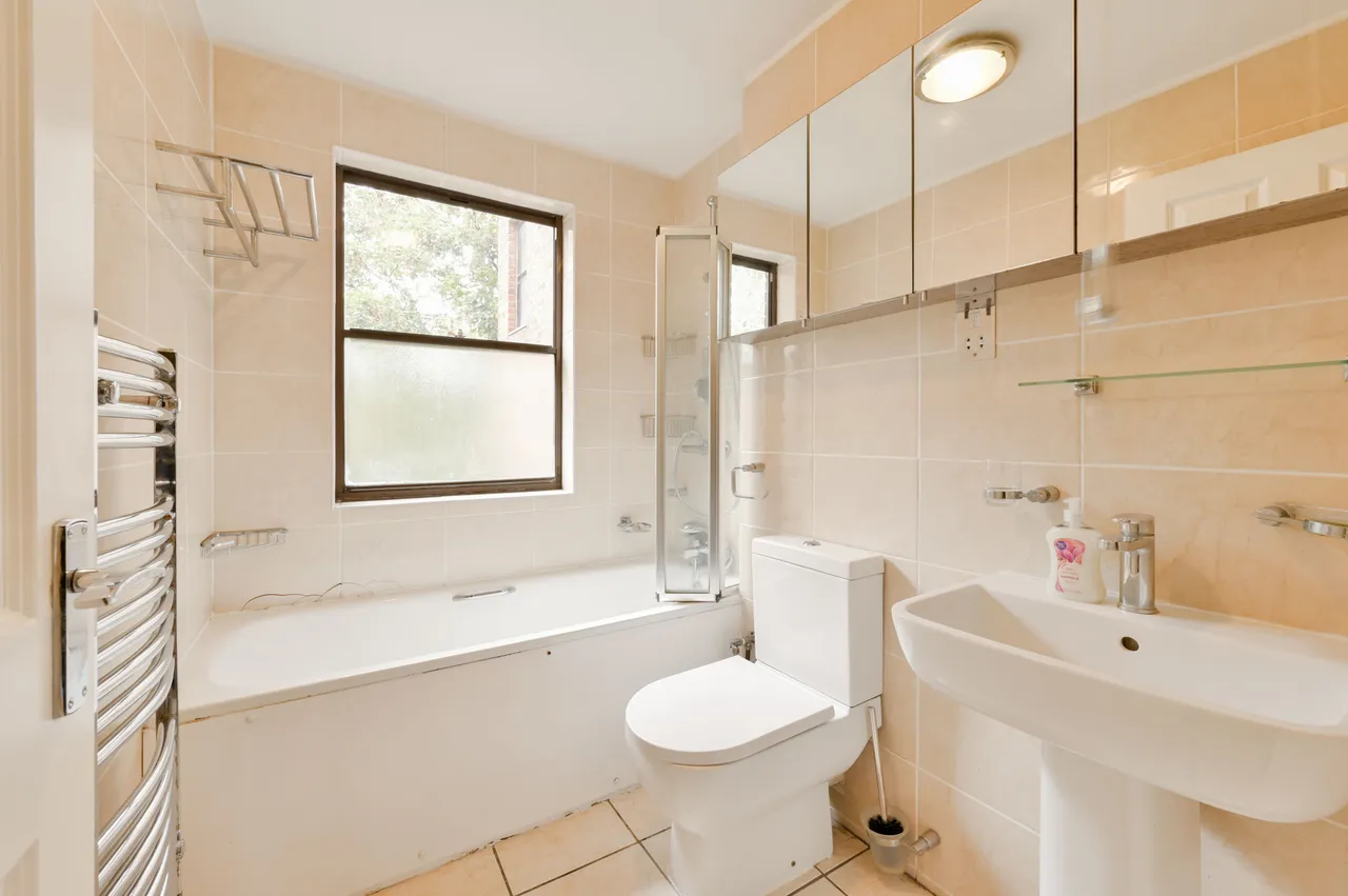 2 Penn Court, 12 North End Road, London, photo 4