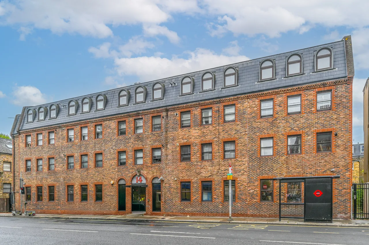 1 bed flat for sale — 2 Penn Court, 12 North End Road, London