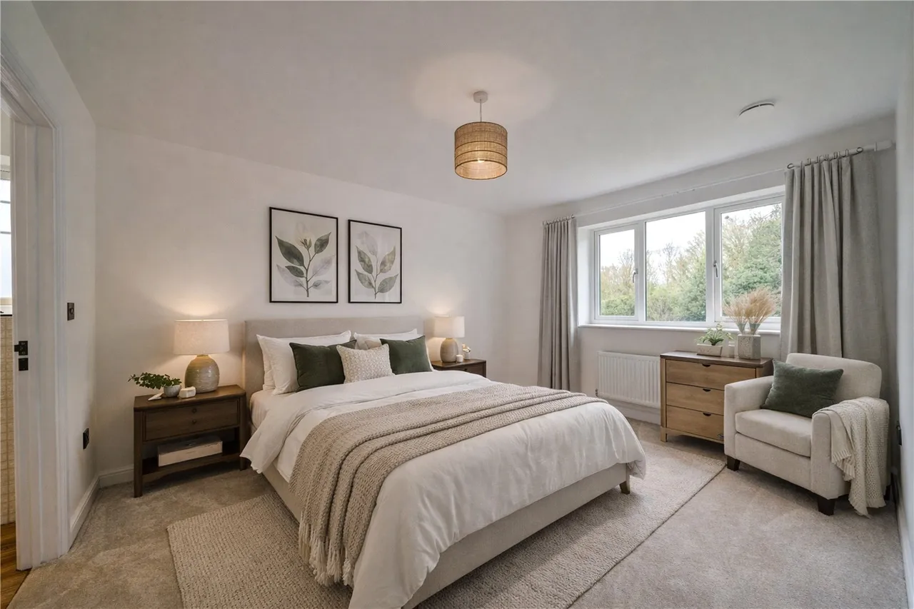 Alcester Road, Finstall, Bromsgrove, Worcestershire, B60 1EL, photo 18
