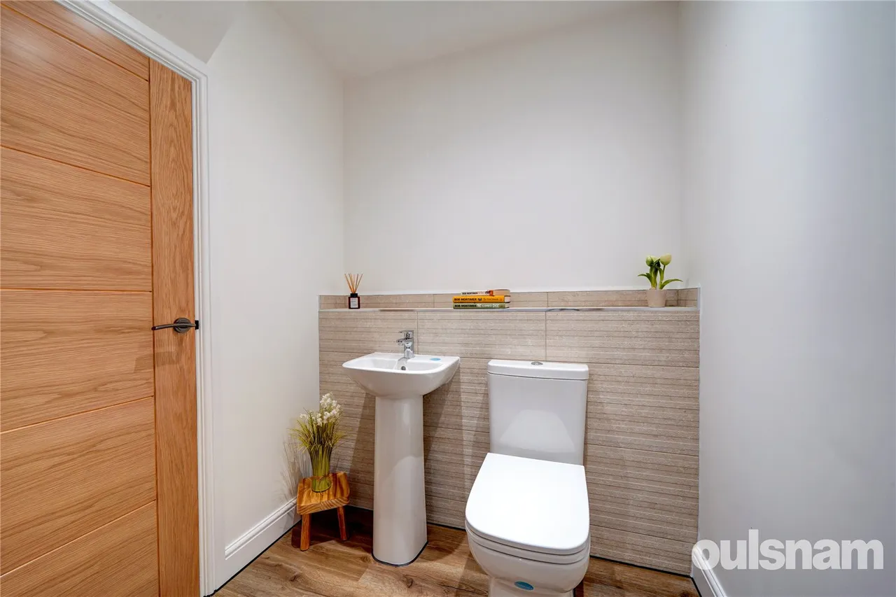 Alcester Road, Finstall, Bromsgrove, Worcestershire, B60 1EL, photo 10