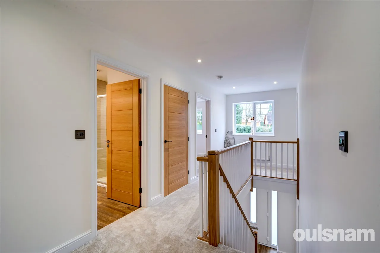 Alcester Road, Finstall, Bromsgrove, Worcestershire, B60 1EL, photo 9