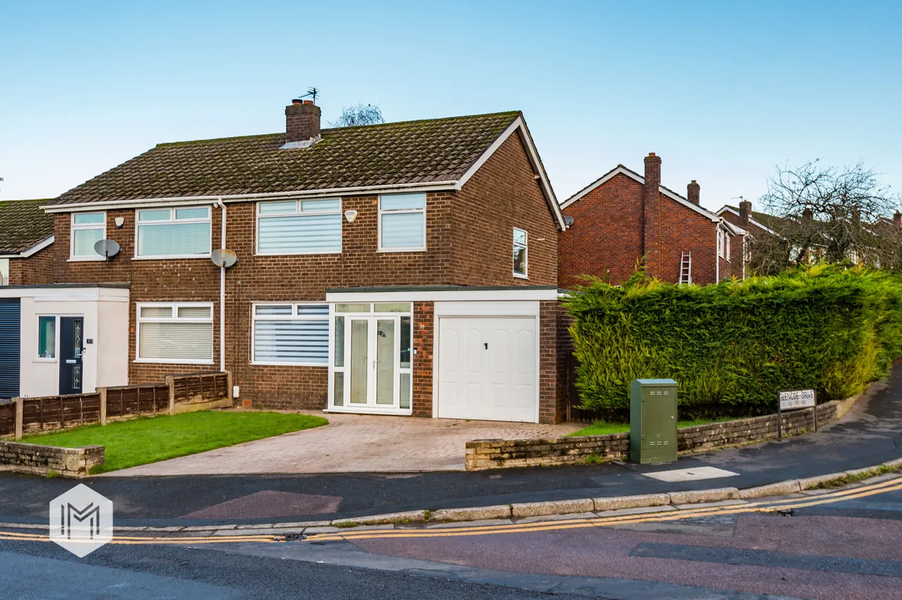3 bed house for sale — Brodick Drive, Bolton, BL2 6NL