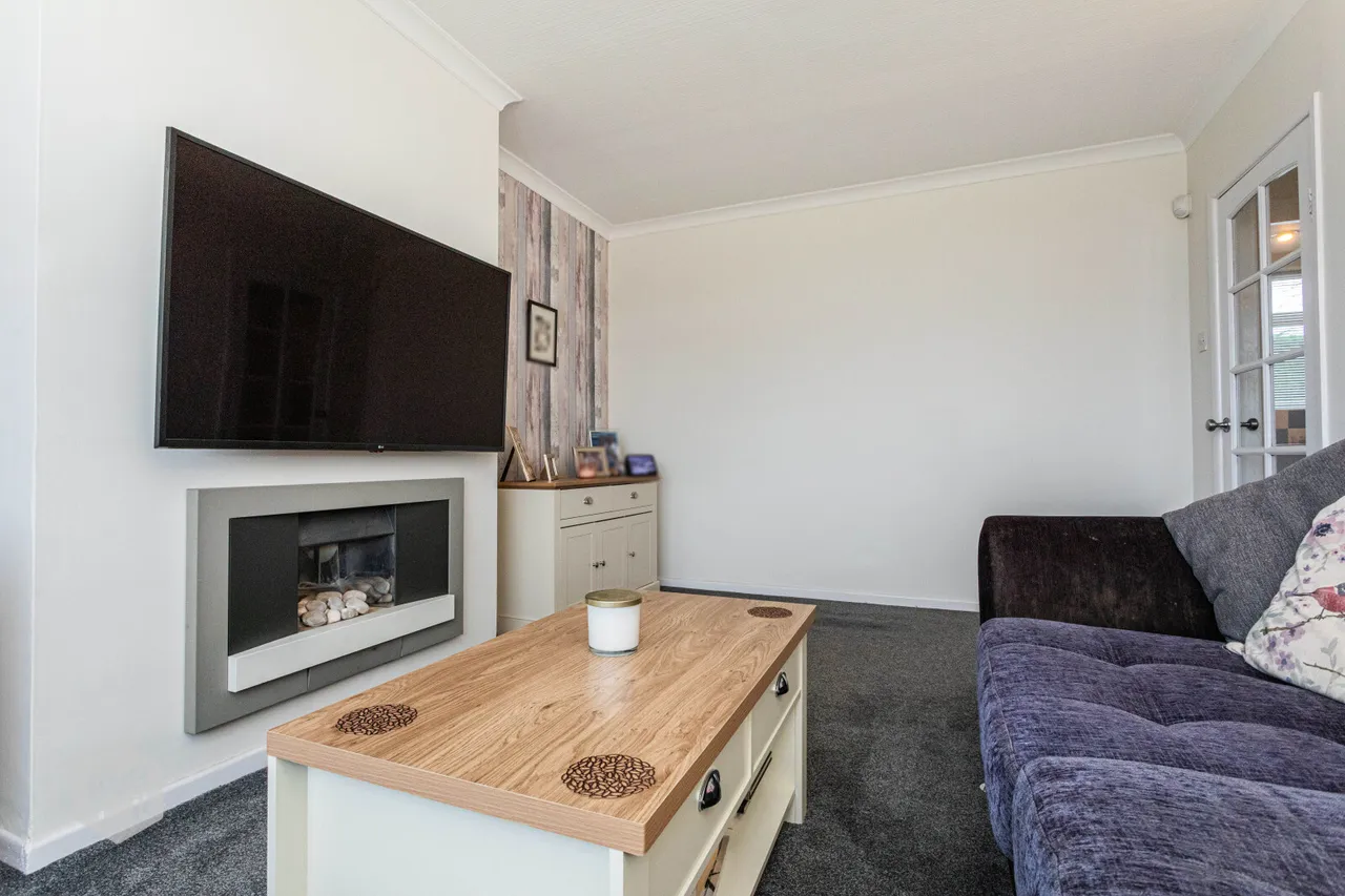 Brodick Drive, Bolton, BL2 6NL, photo 3
