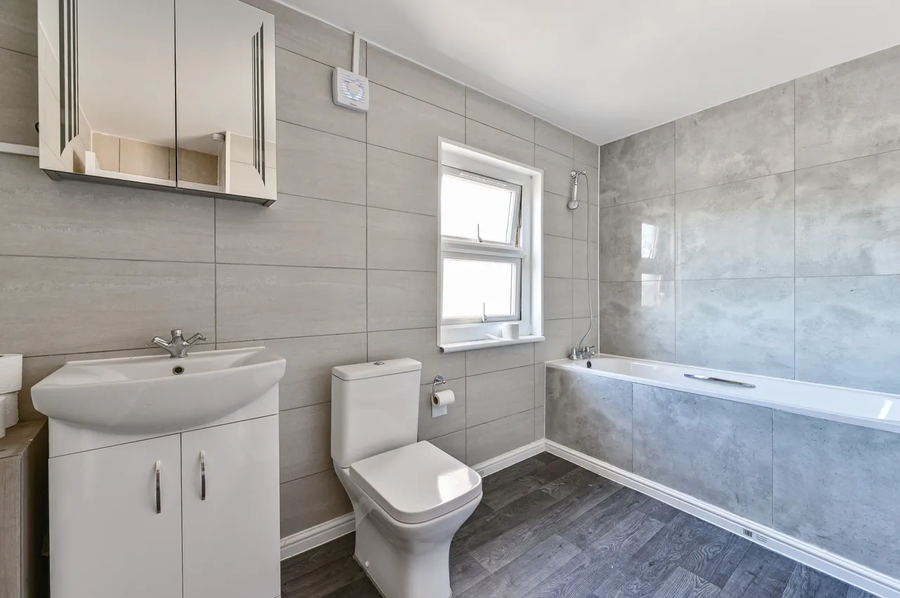 Flat 2, 357 Green Lanes, London, photo 6