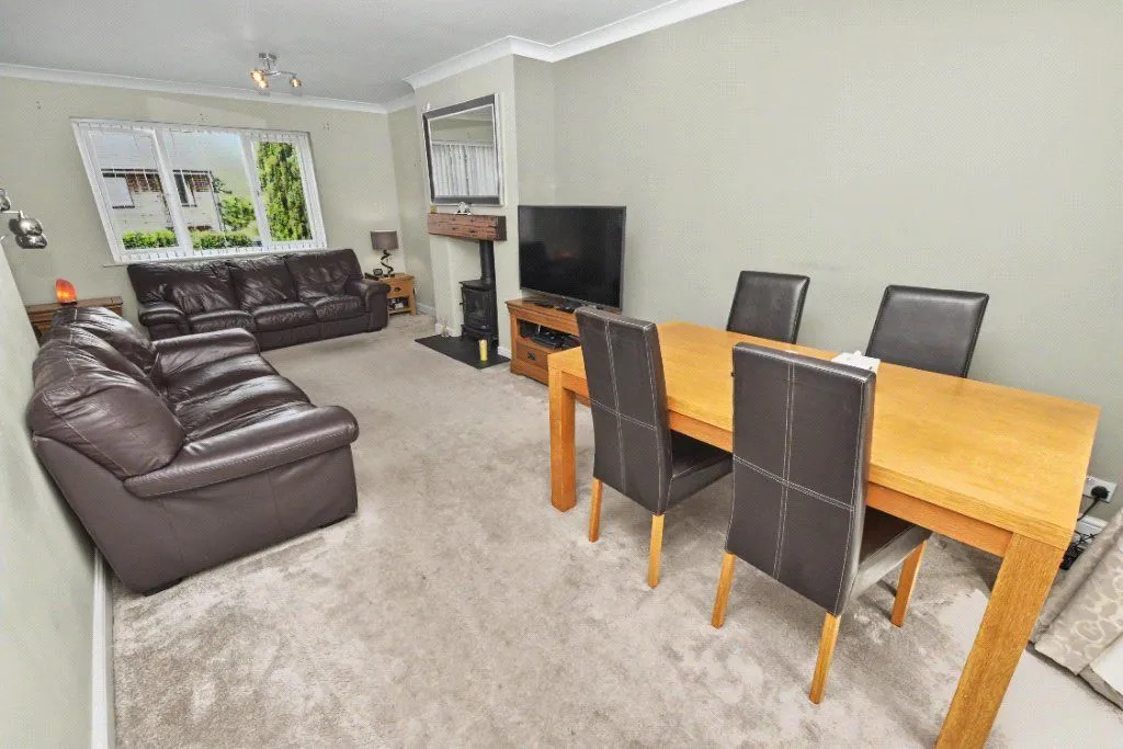 Armley Grange Mount, Upper Armley, LS12, photo 2