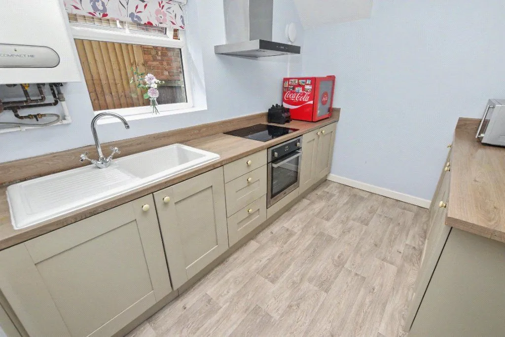 Armley Grange Mount, Upper Armley, LS12, photo 13
