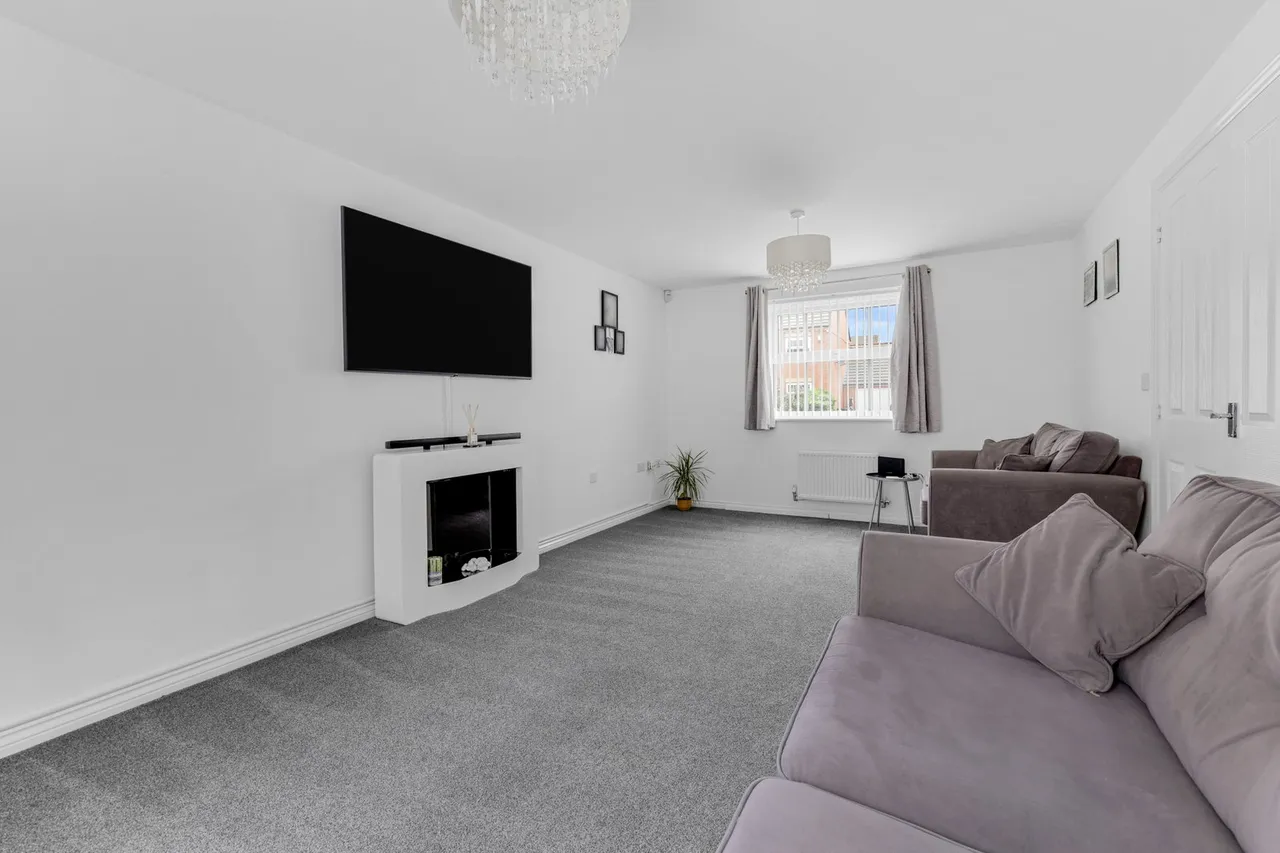 Brythill Drive, Brierley Hill, DY5, photo 11