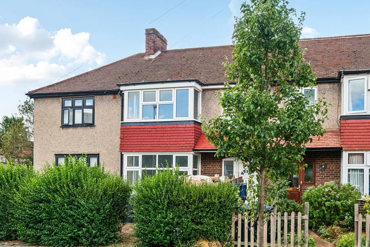 3 bed house to rent — Bramshaw Rise, New Malden, KT3
