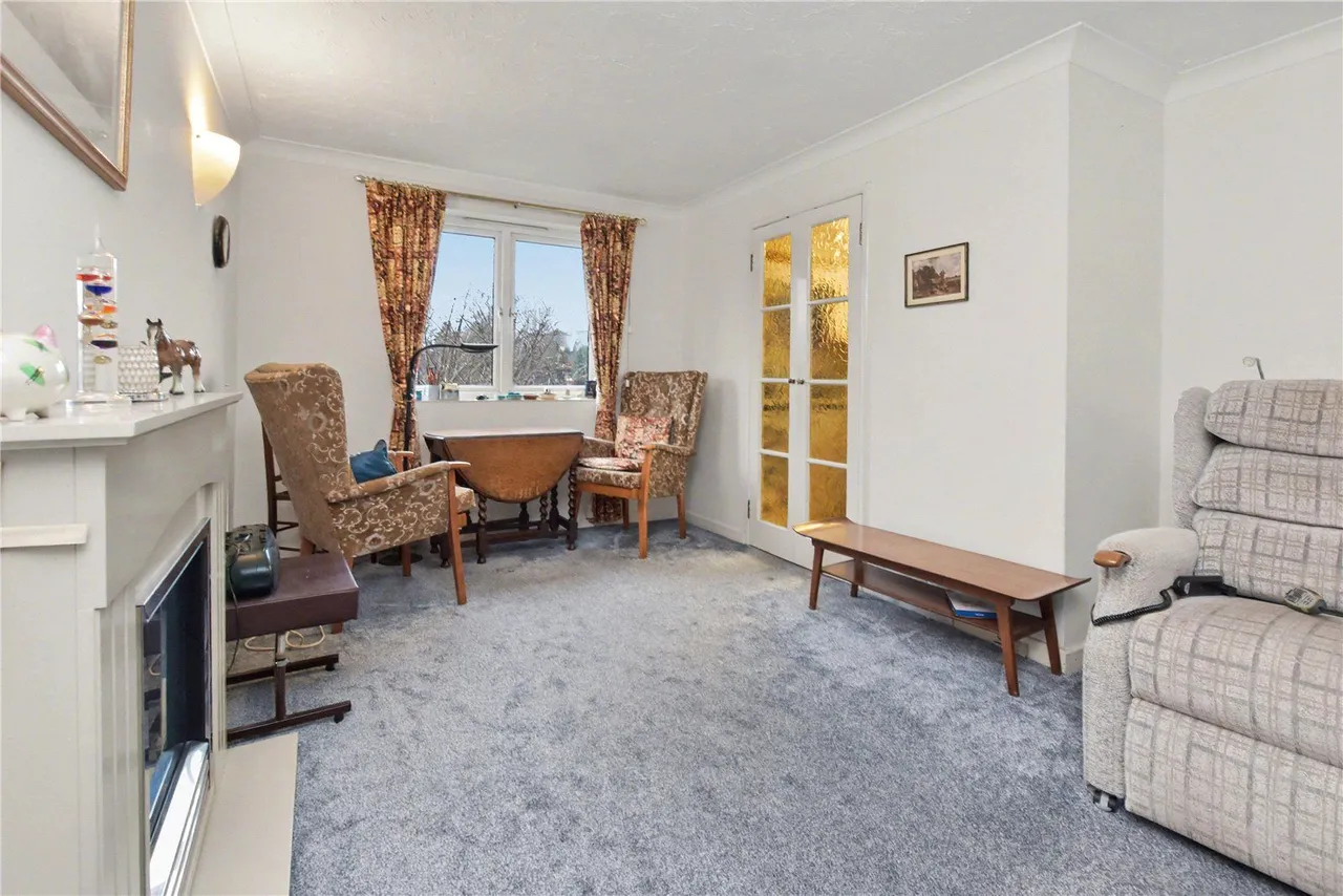 2 bed flat for sale, St Chads Road, Leeds, LS16