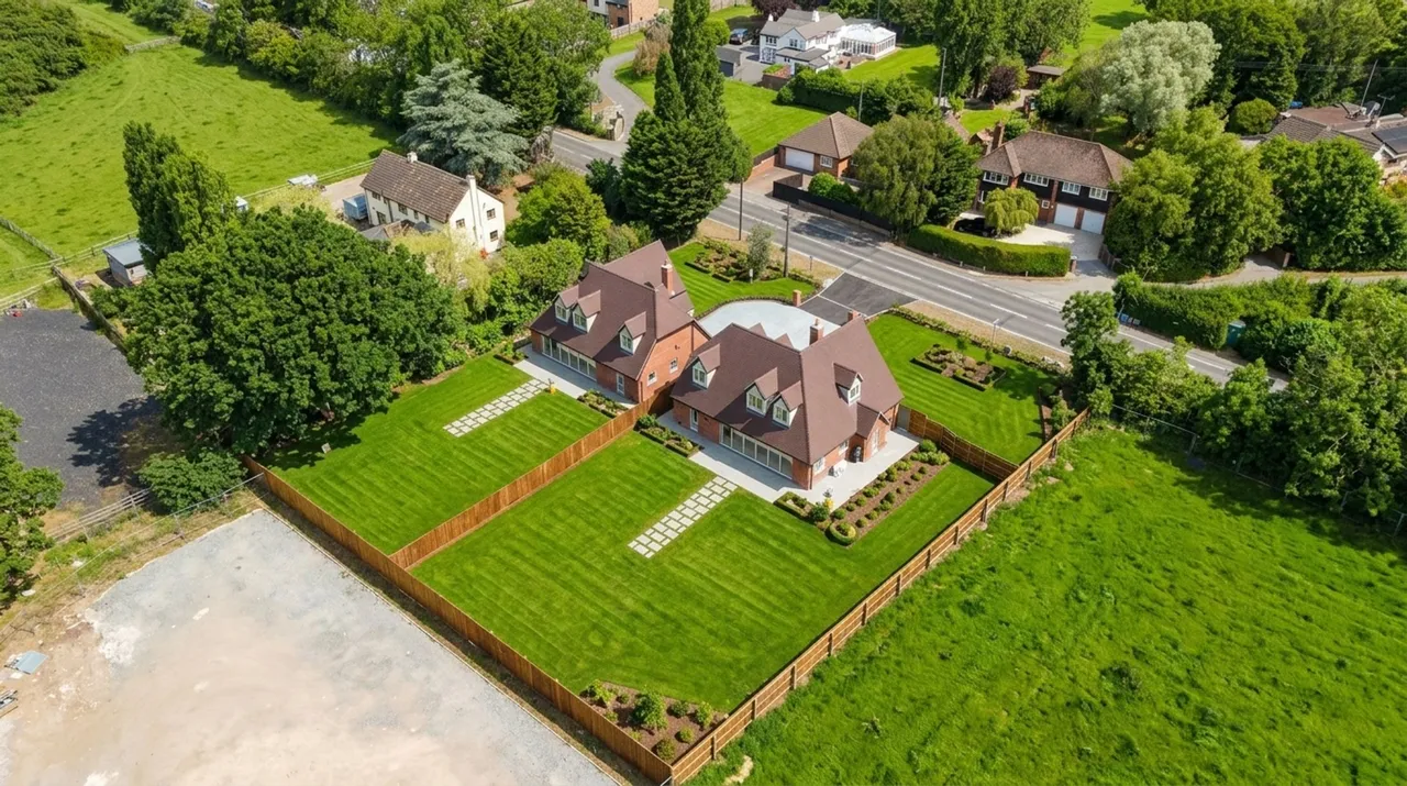 Birmingham Road, Mappleborough Green, B80, photo 17