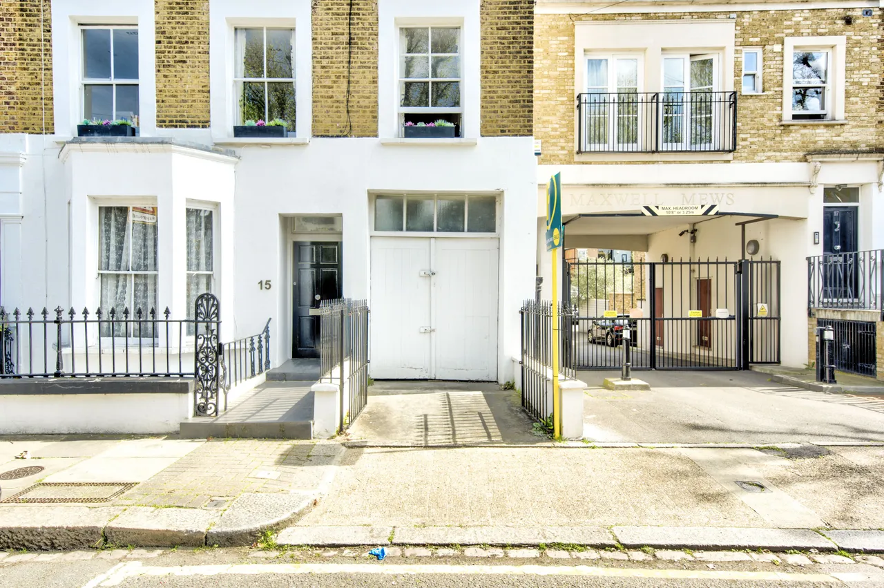 Garage, 15 Maxwell Road, London, photo 3