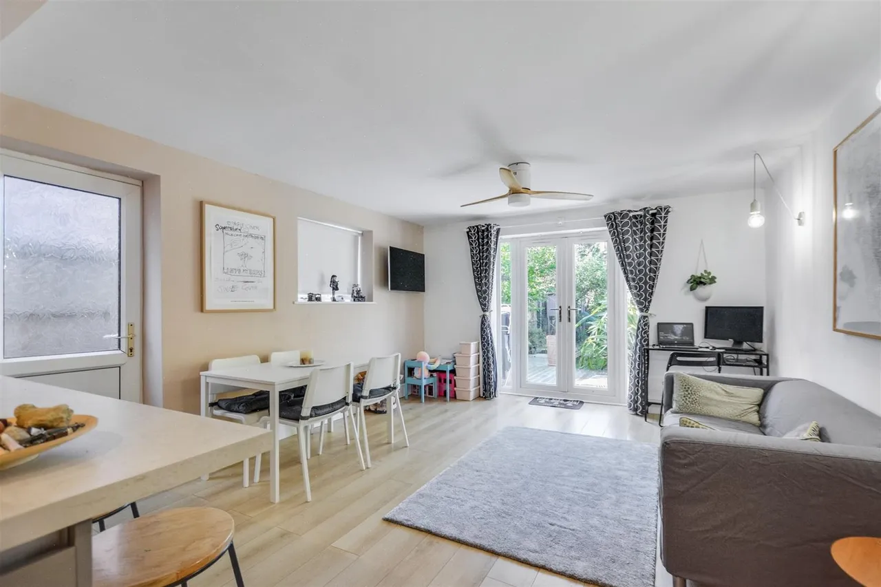 Curzon Street, Long Eaton, NG10, photo 9