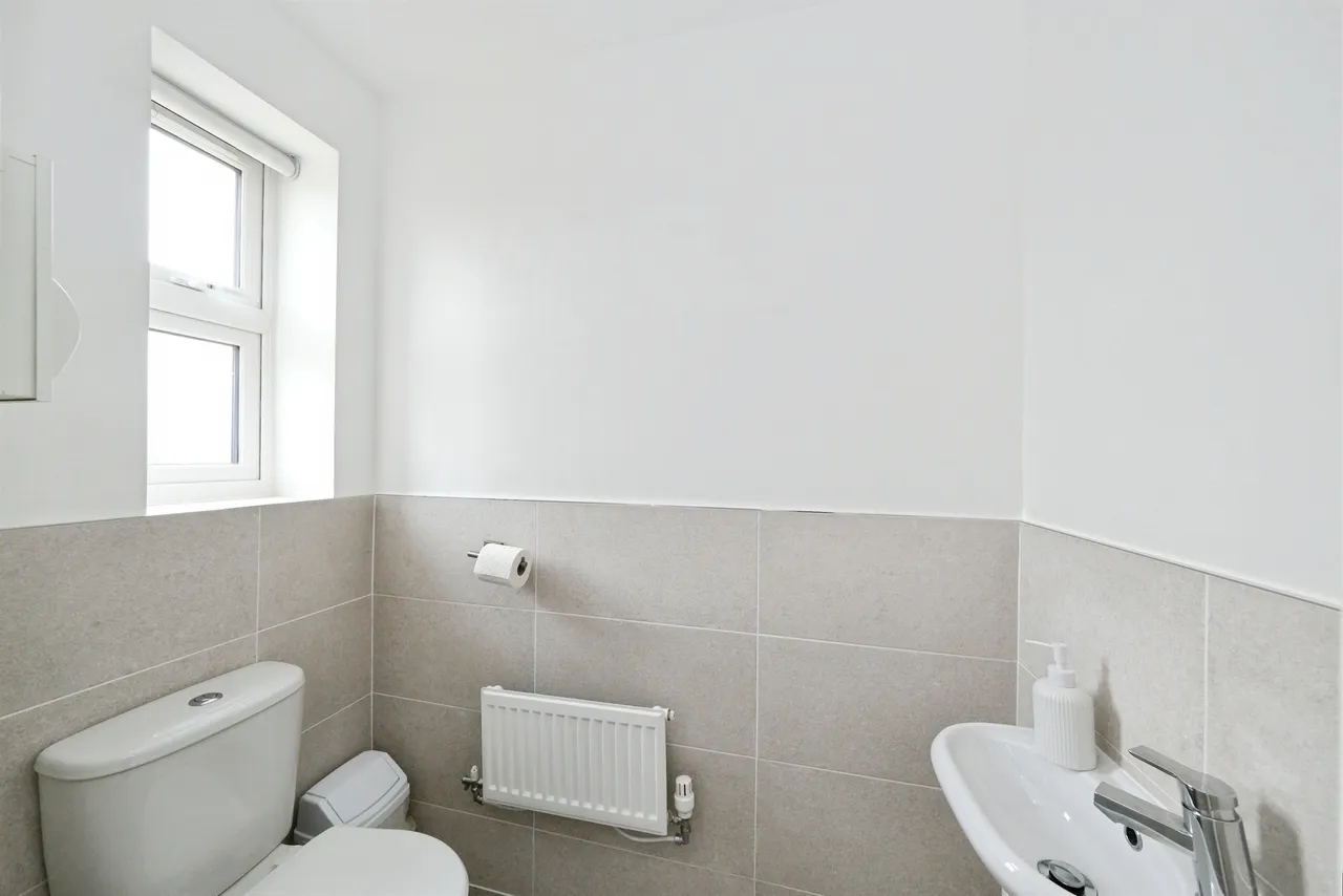 Emes Road, Wingerworth, Chesterfield, photo 3