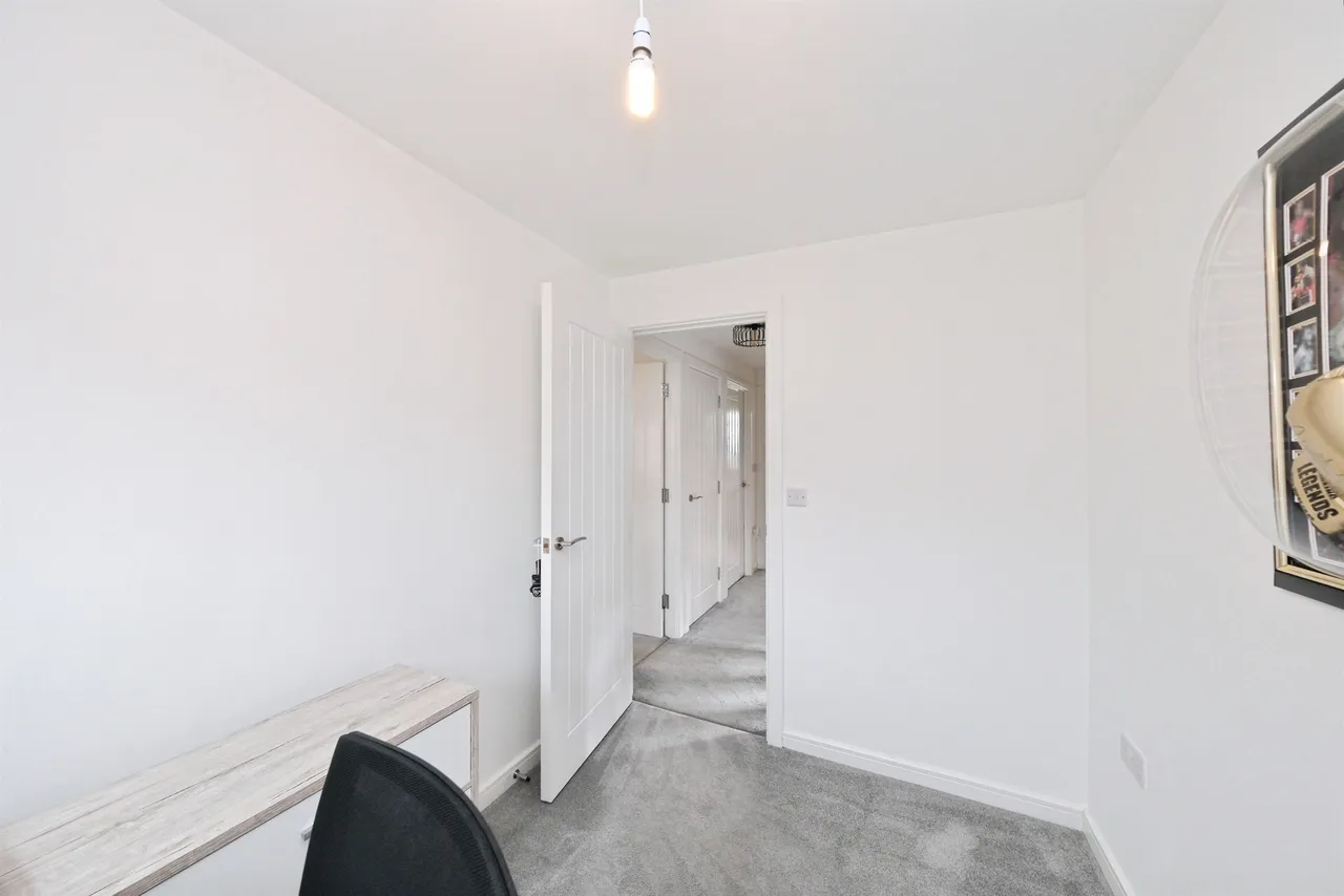 Emes Road, Wingerworth, Chesterfield, photo 11