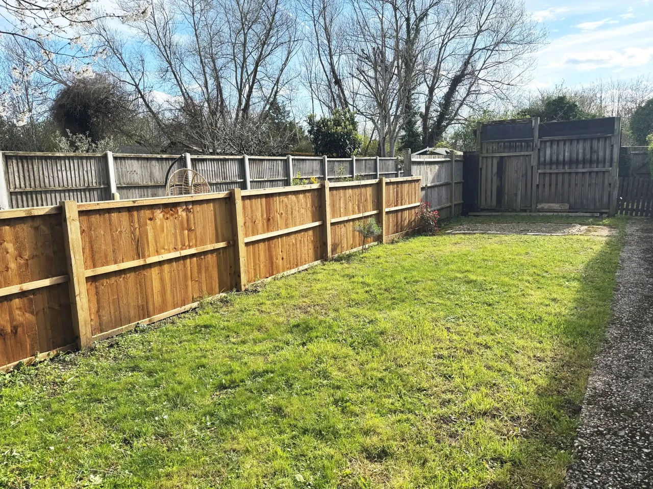 Wendover Road, Surrey Staines-upon-Thames, TW18, photo 15