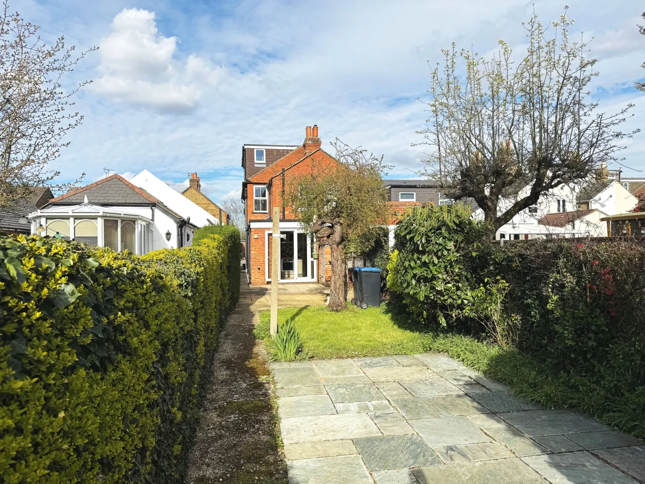 Wendover Road, Surrey Staines-upon-Thames, TW18, photo 14