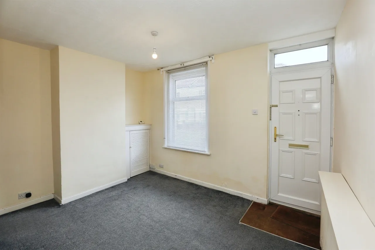 Whitworth Road, GOSPORT, photo 11