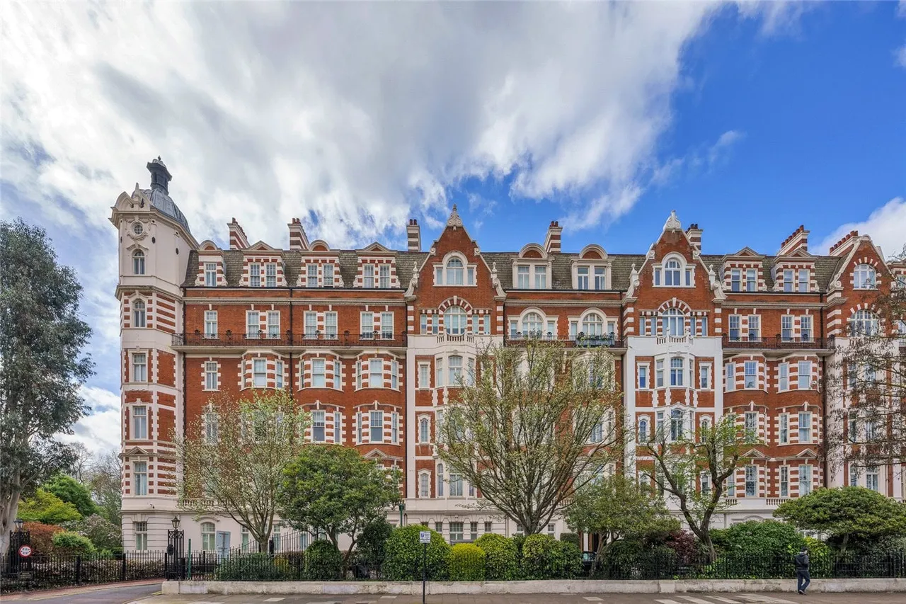 3 bed flat for sale, Prince Albert Road, St John's Wood, NW8