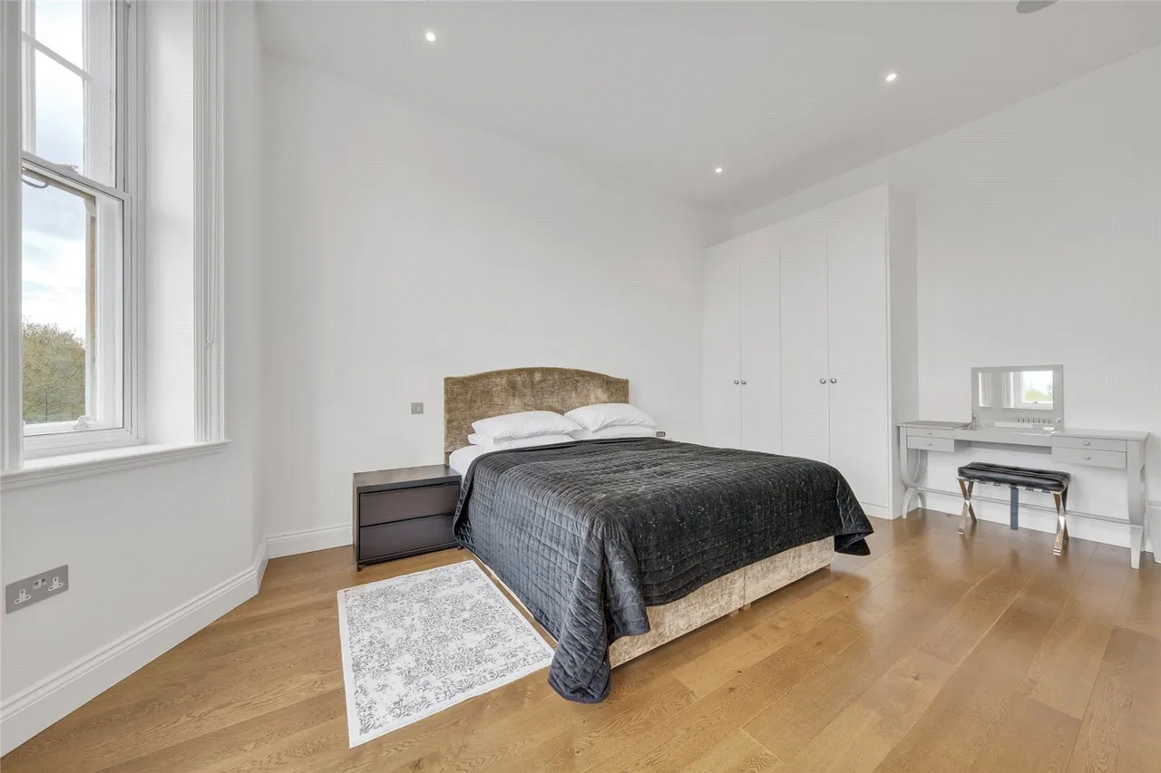 Prince Albert Road, St John's Wood, NW8, photo 13