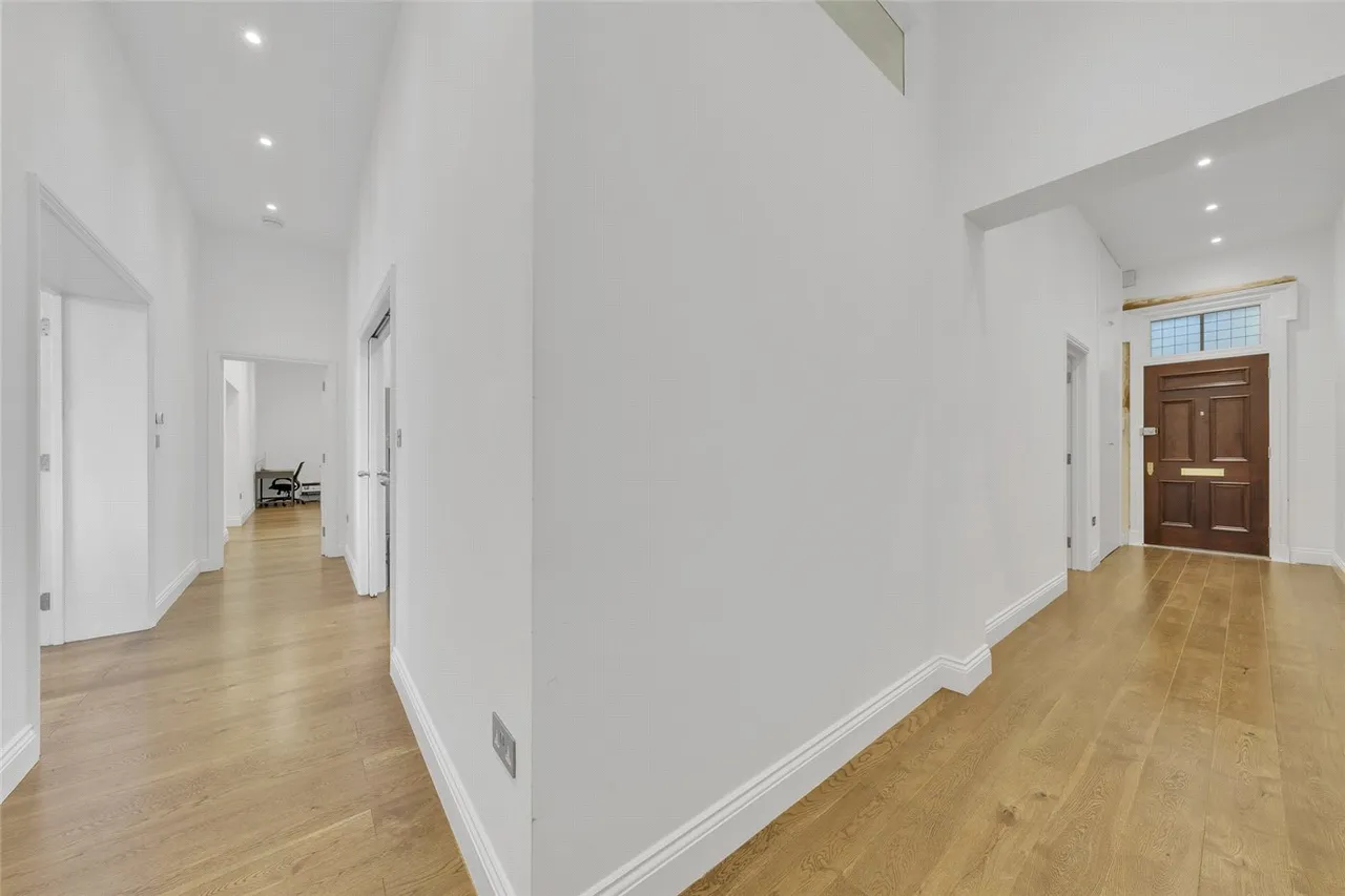 Prince Albert Road, St John's Wood, NW8, photo 12