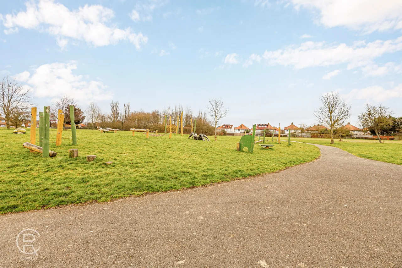 Irving Avenue, Northolt, UB5, photo 9