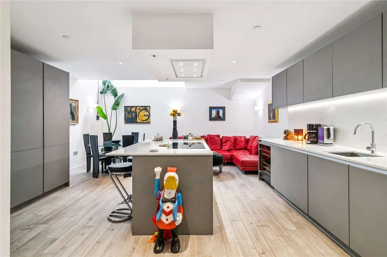 Camden Mews, London, NW1 9BU, photo 5