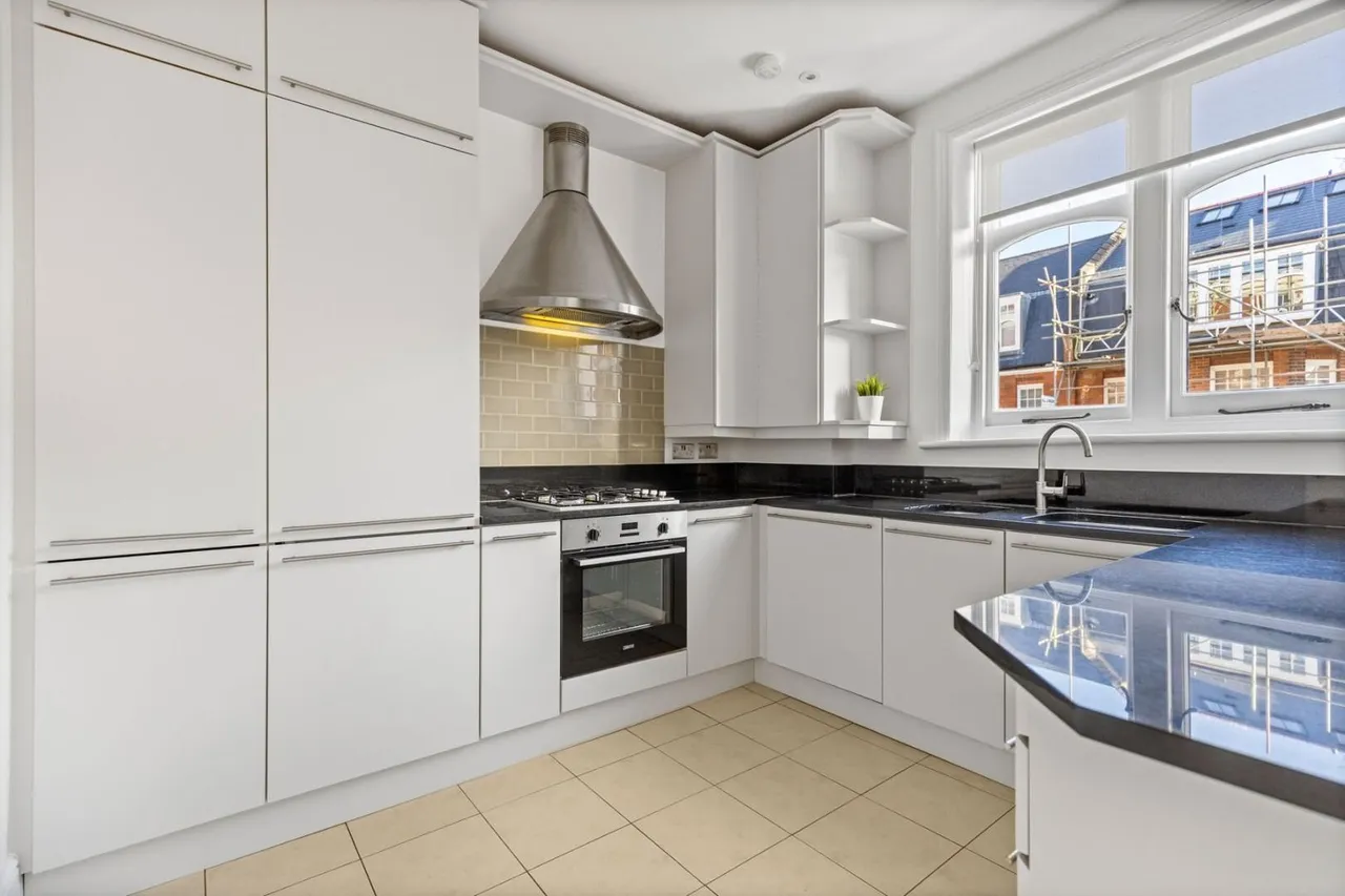 Glenmore Road Belsize Park, London NW3 4DB, photo 2