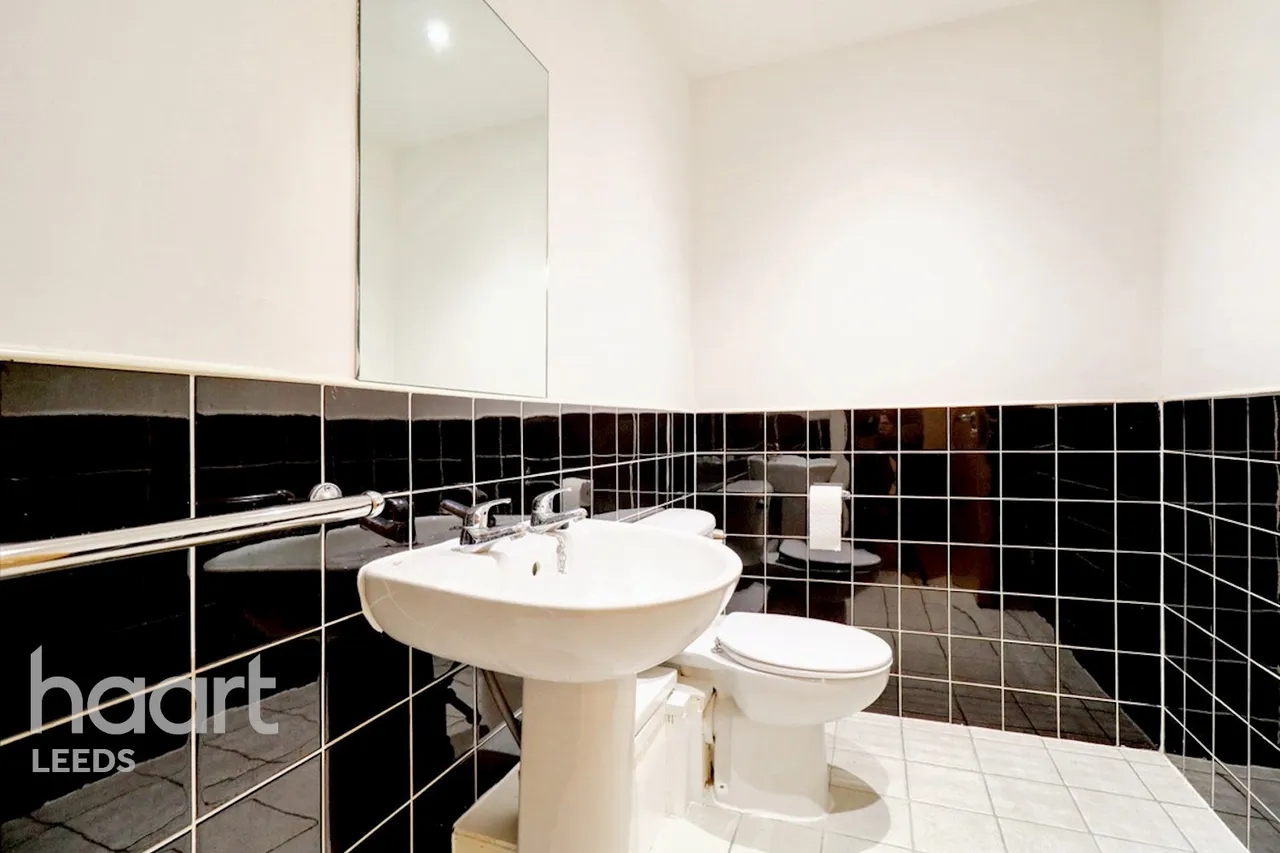 Wellington Street, Leeds, LS1, photo 6