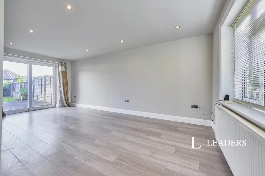 Coronation Road, Bishops Stortford, CM23, photo 2