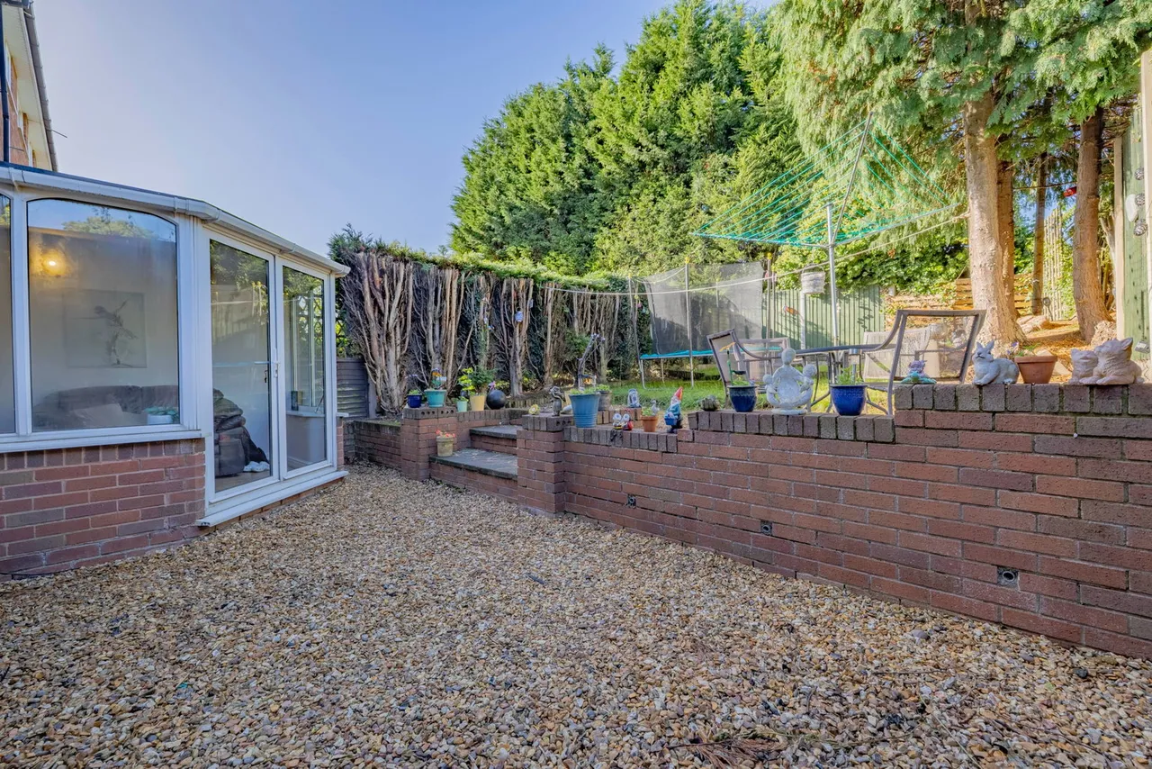 Wolverhampton Road, Wall Heath, DY6, photo 29