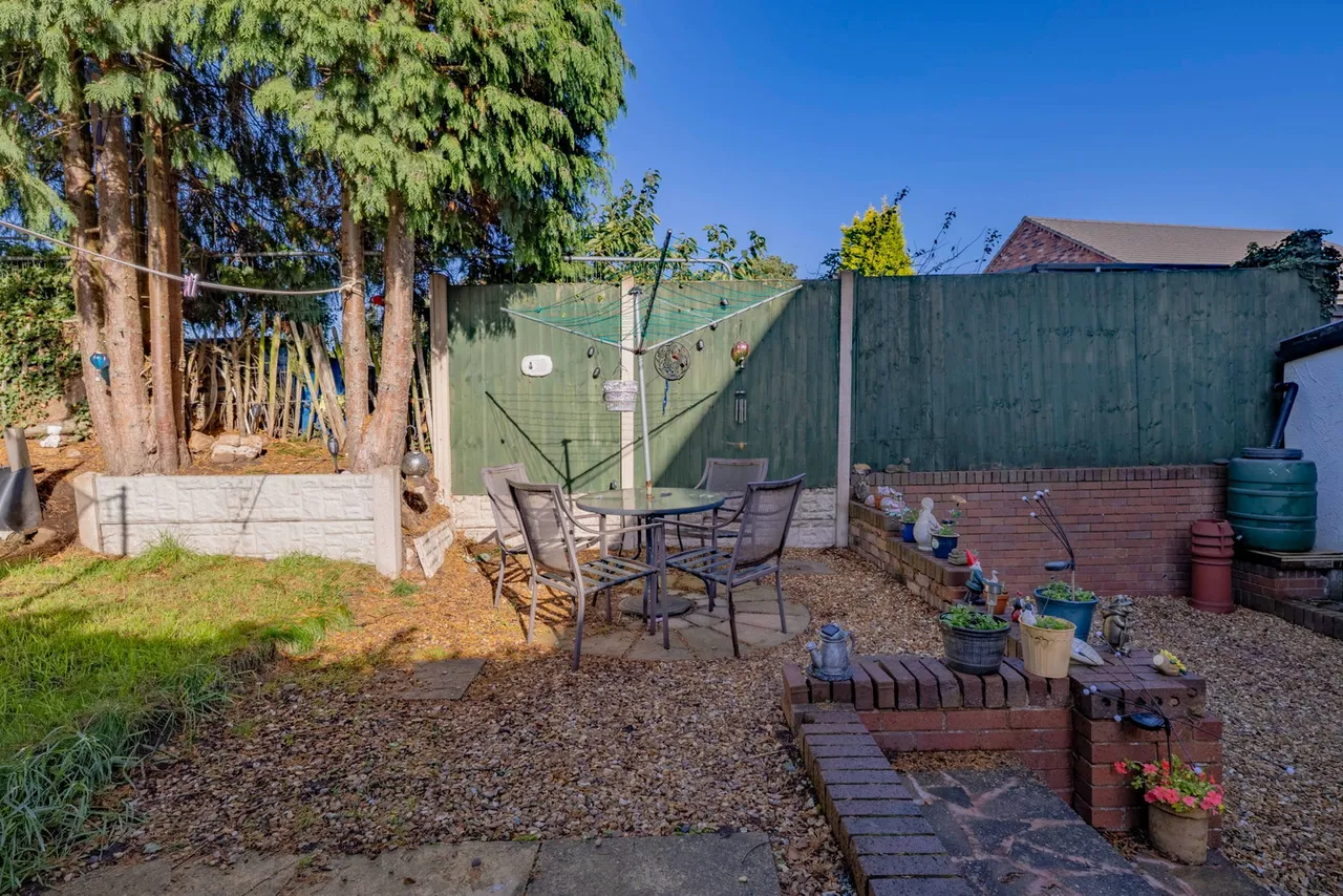 Wolverhampton Road, Wall Heath, DY6, photo 31