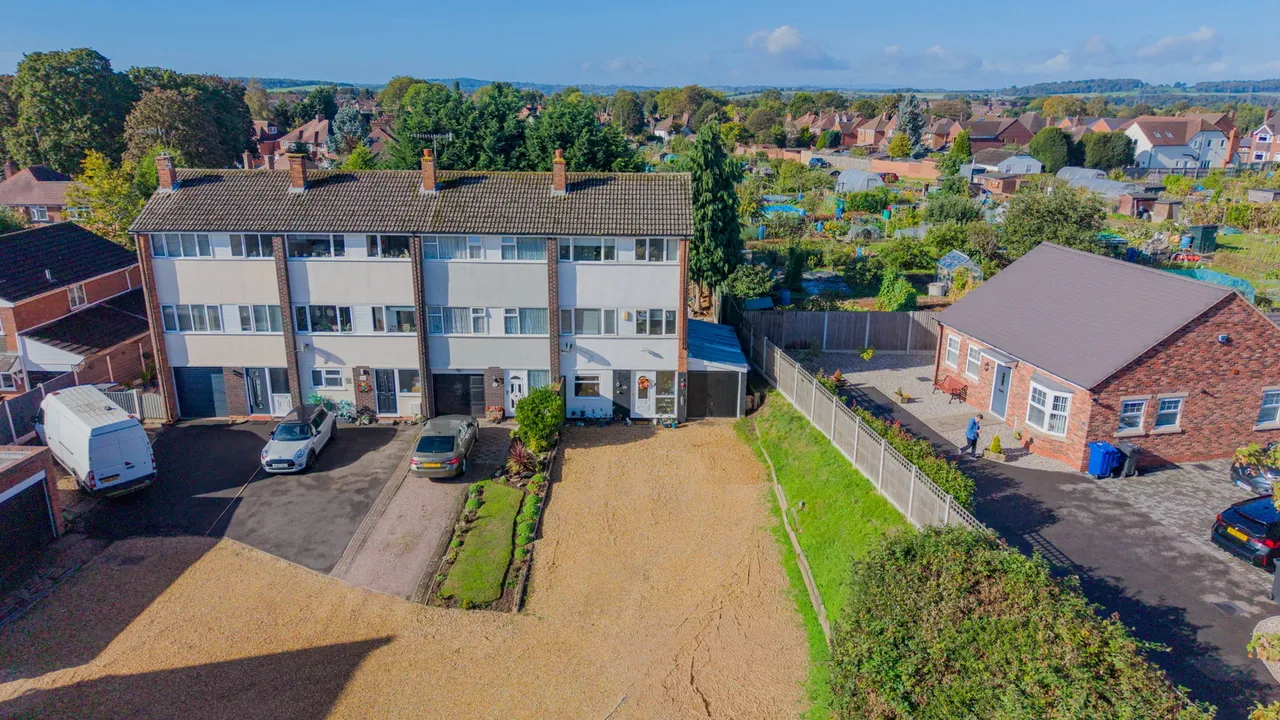 Wolverhampton Road, Wall Heath, DY6, photo 37