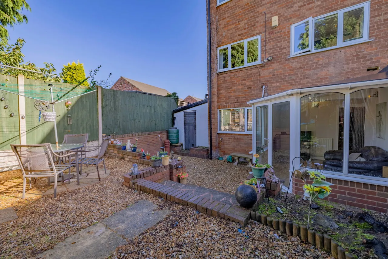 Wolverhampton Road, Wall Heath, DY6, photo 28