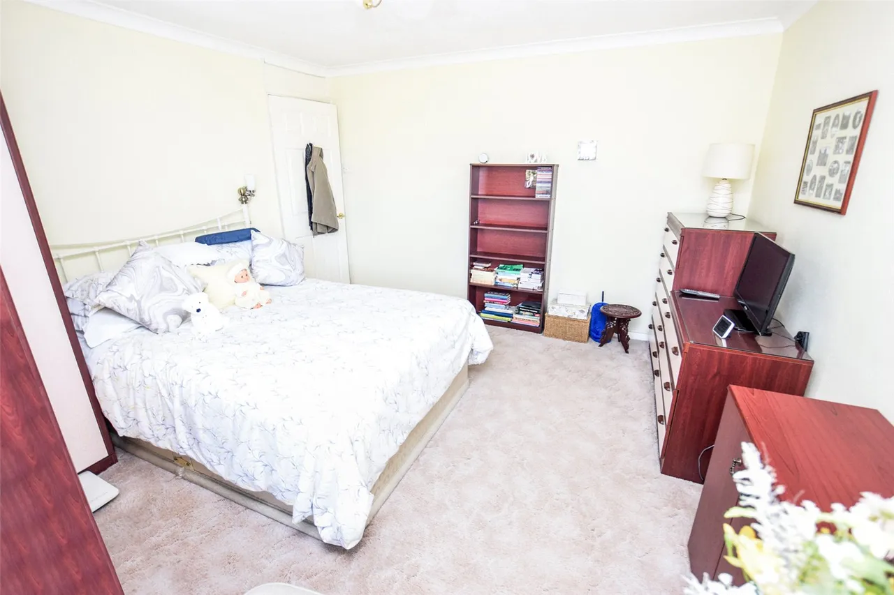 Ratcliffe Road, Farnborough, GU14, photo 10