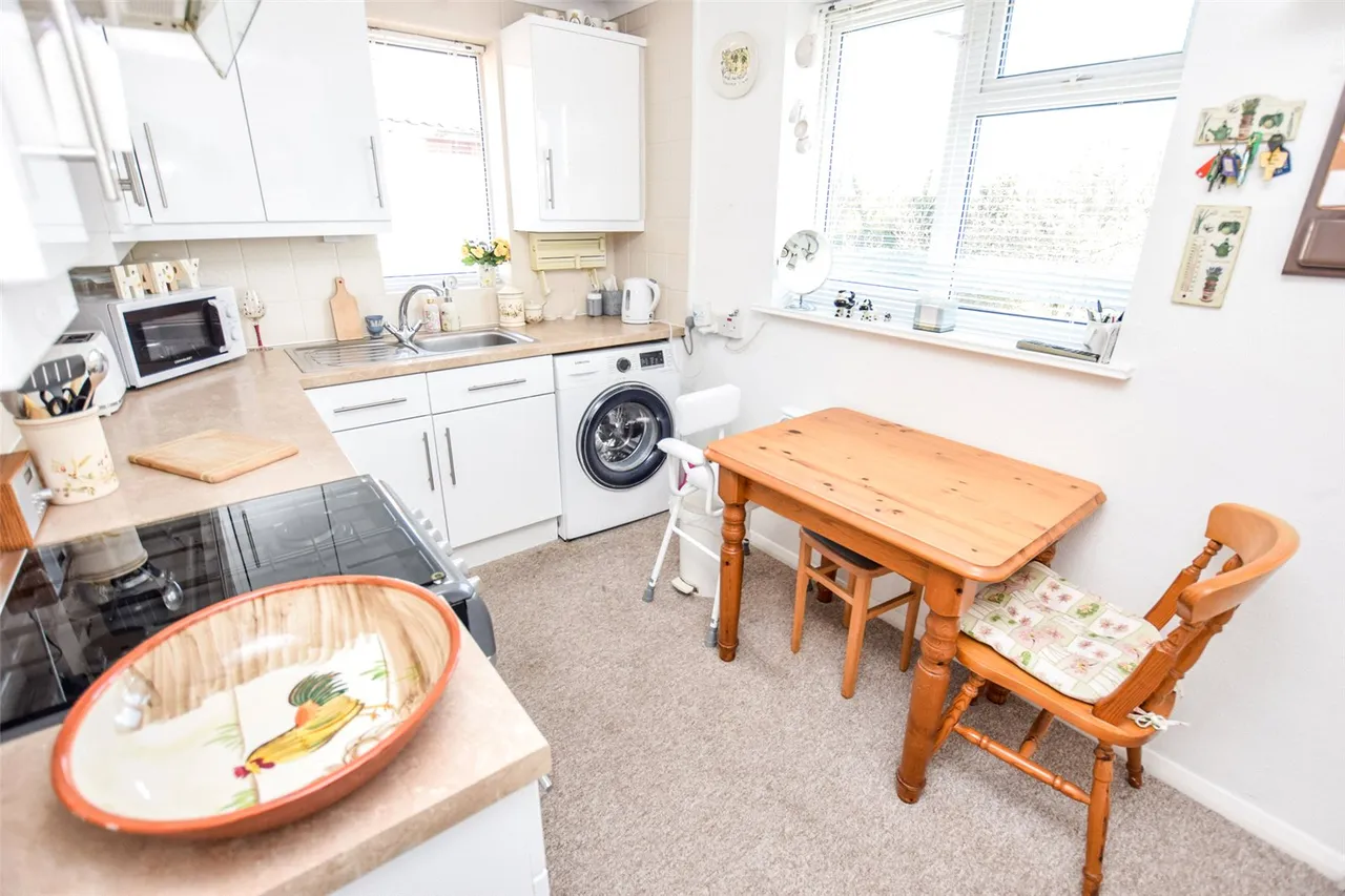 Ratcliffe Road, Farnborough, GU14, photo 6
