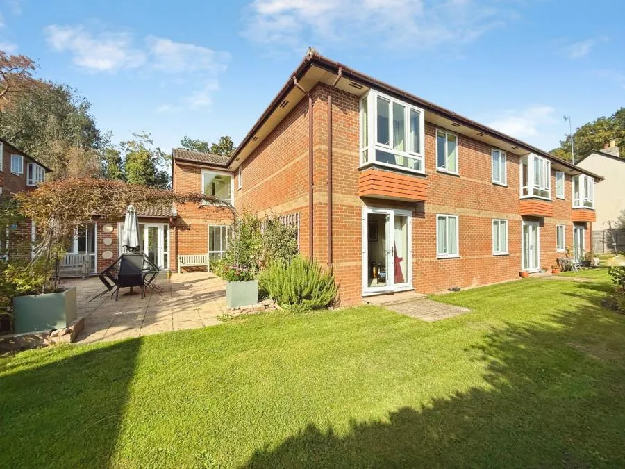 New Road, Crowthorne, RG45, photo 5