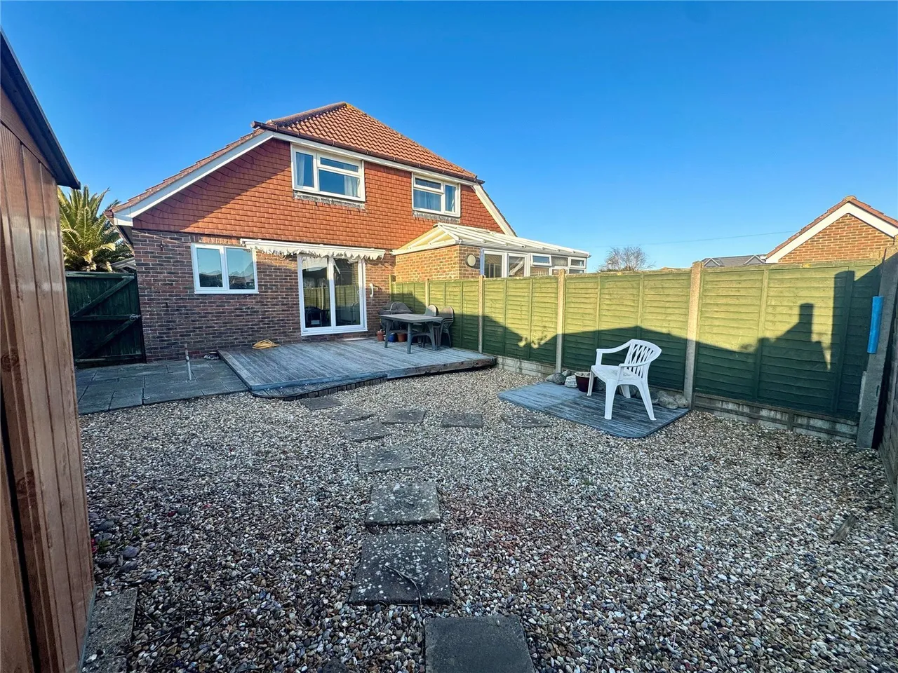 Sandy Point Road, Hayling Island, PO11, photo 2