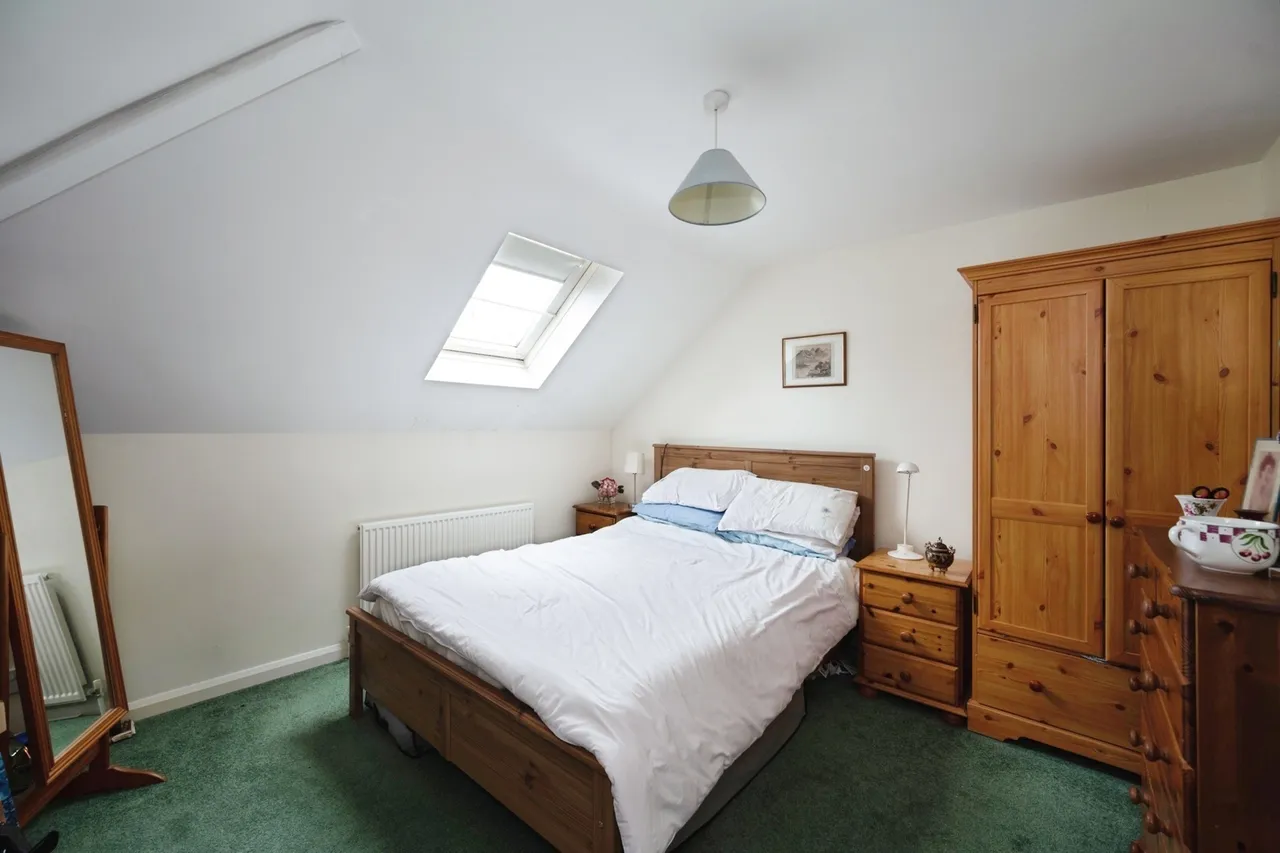 Sandy Point Road, Hayling Island, PO11, photo 9
