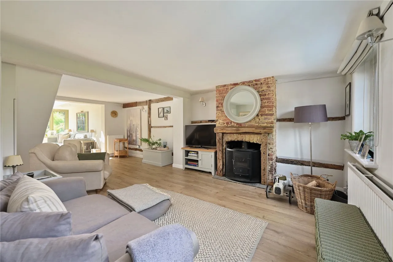 Aldershot Road, Church Crookham, Fleet, Hampshire, GU52 8JX, photo 3