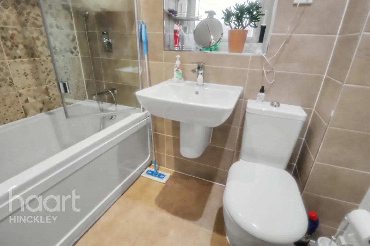 Notleyfield Close, Leicester, LE9, photo 17