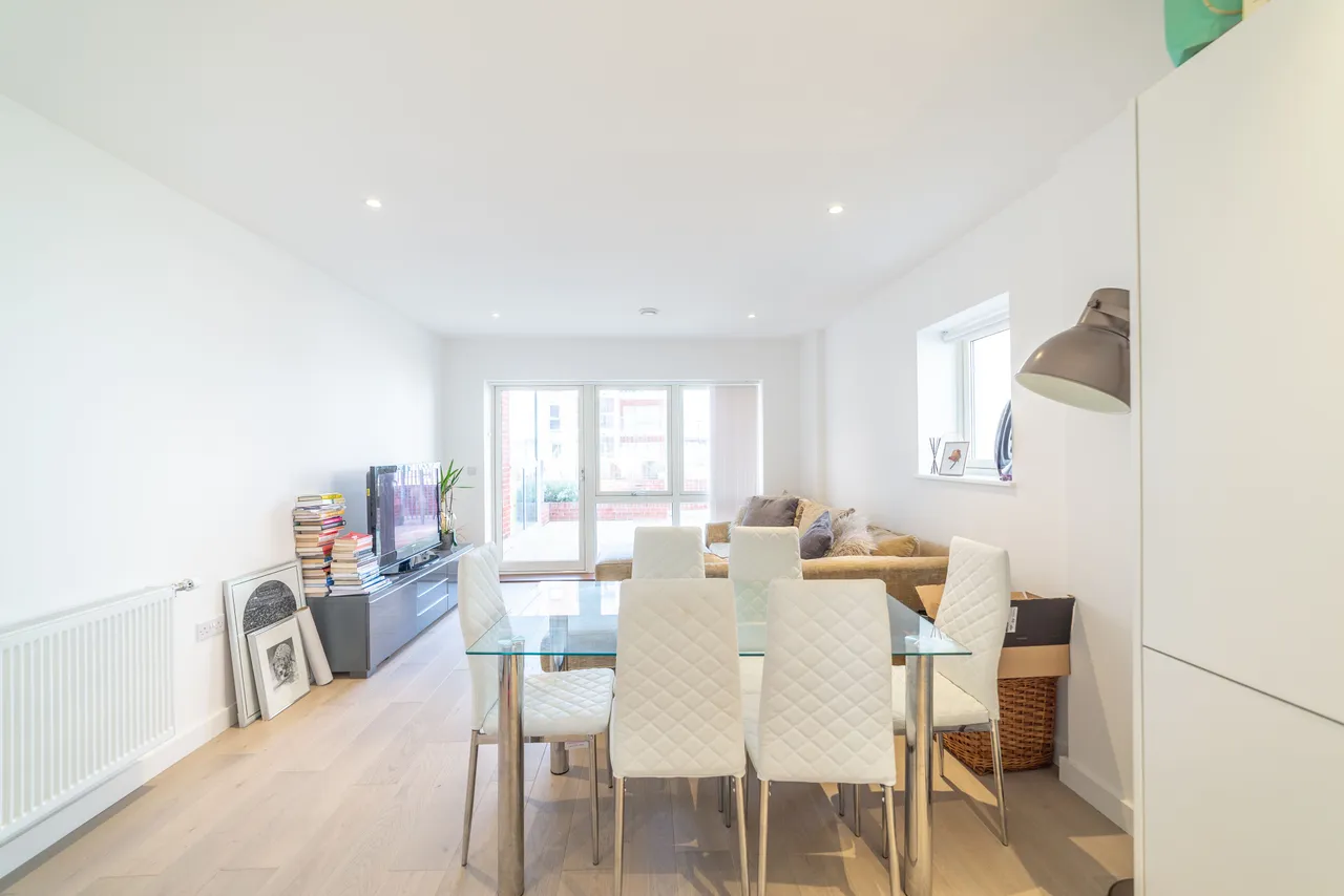 Flat 2, Burnell Building, 1 Wilkinson Close, London, photo 2