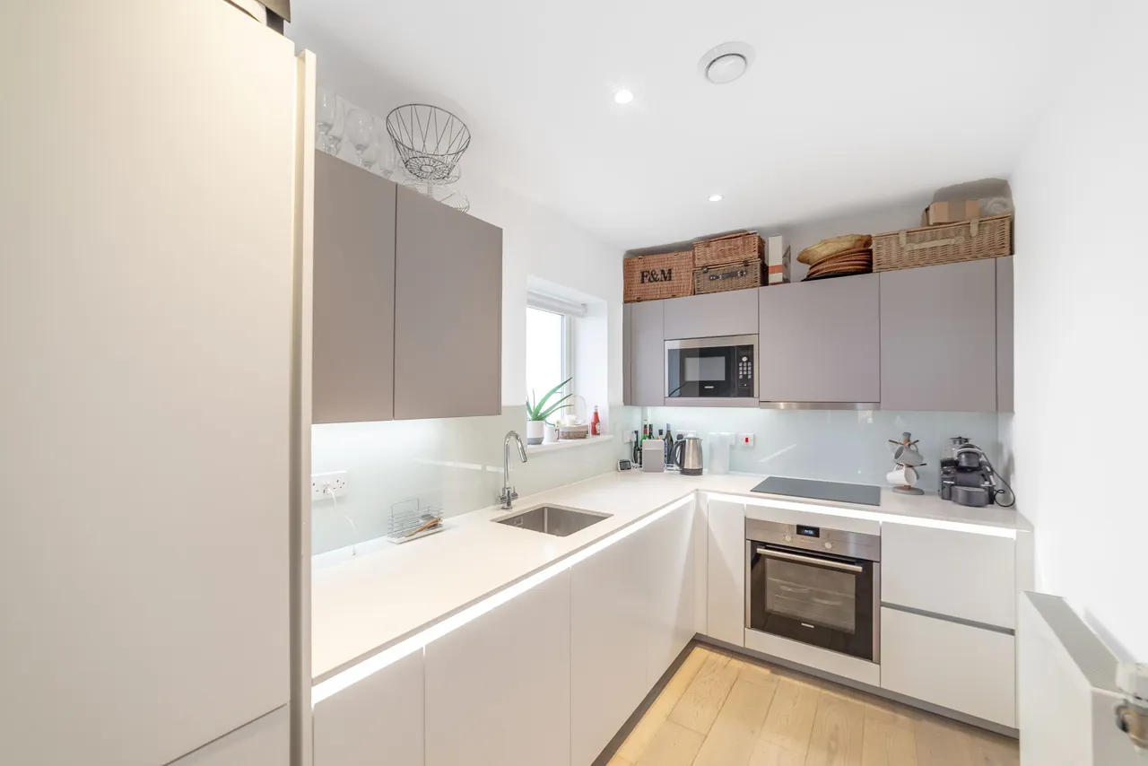 Flat 2, Burnell Building, 1 Wilkinson Close, London, photo 3