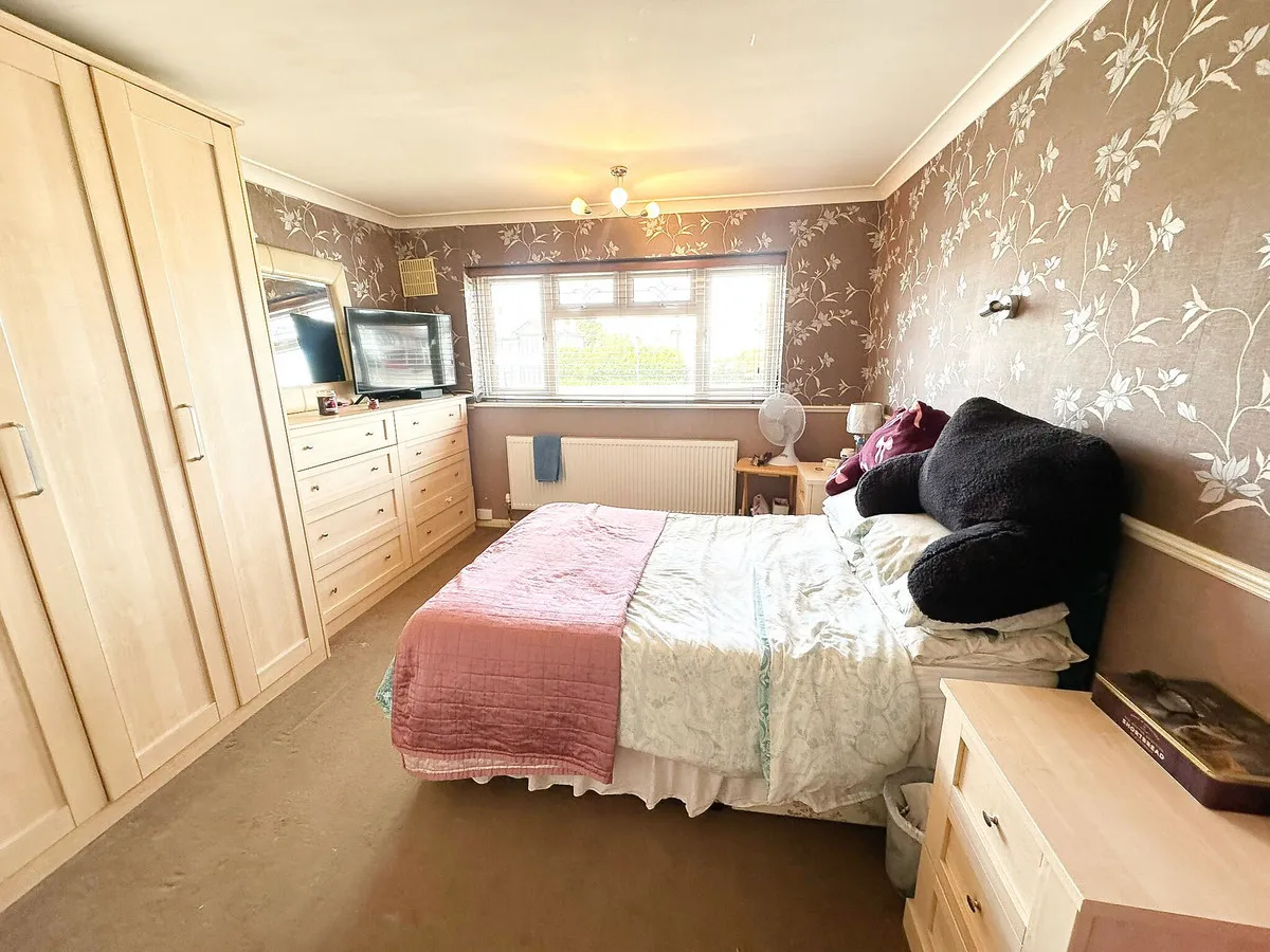 Eastern Avenue East, Romford, RM1, photo 13