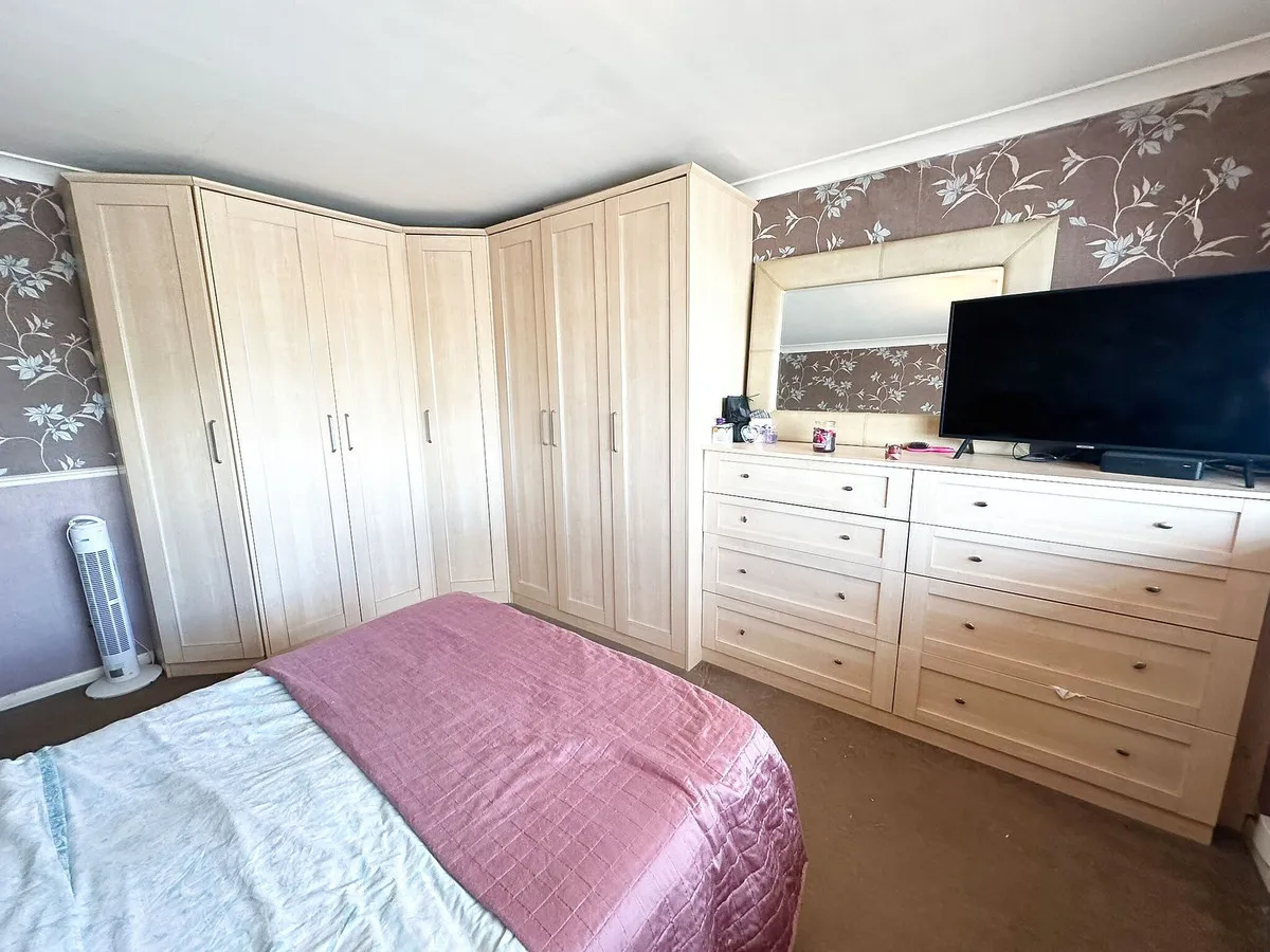 Eastern Avenue East, Romford, RM1, photo 14